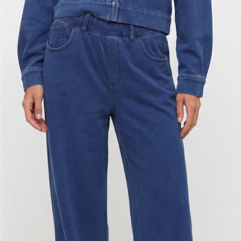 Z Supply Entourage Knit Denim Pant. Size XS. NWT